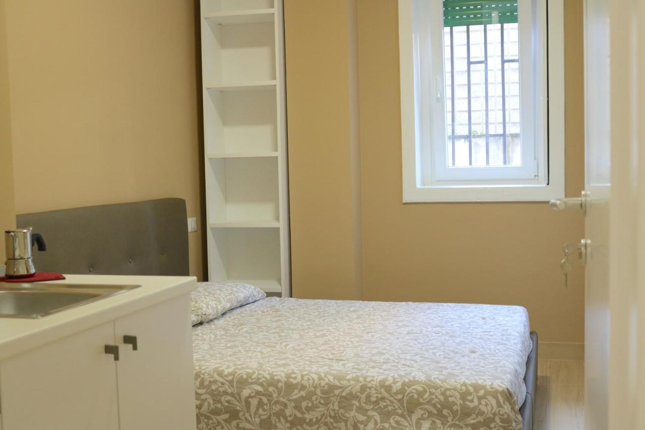 Portello Double Rooms Flat - 3 People Milan Bagian luar foto