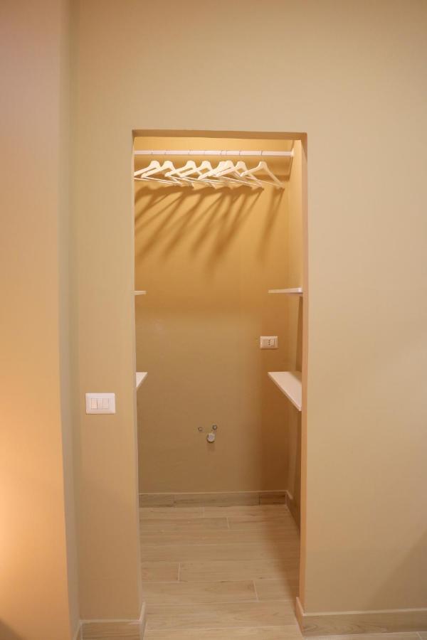 Portello Double Rooms Flat - 3 People Milan Bagian luar foto